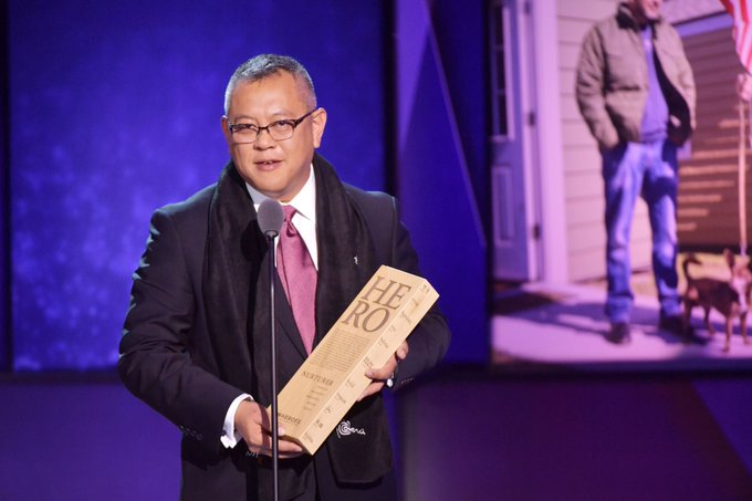 erwinvalenzuela's tweet photo. El Dr. Ricardo Pun-Chong, nombrado héroe del año por CNN en 2018 por su labor en el albergue Inspira, fue dado de alta tras ser intervenido en el hospital Rebagliati. "Gracias a toda la gente, de la mano de los doctores y Dios, la operación fue un éxito y aquí estoy". #CNNHeroes https://t.co/AVcFbuWTrJ