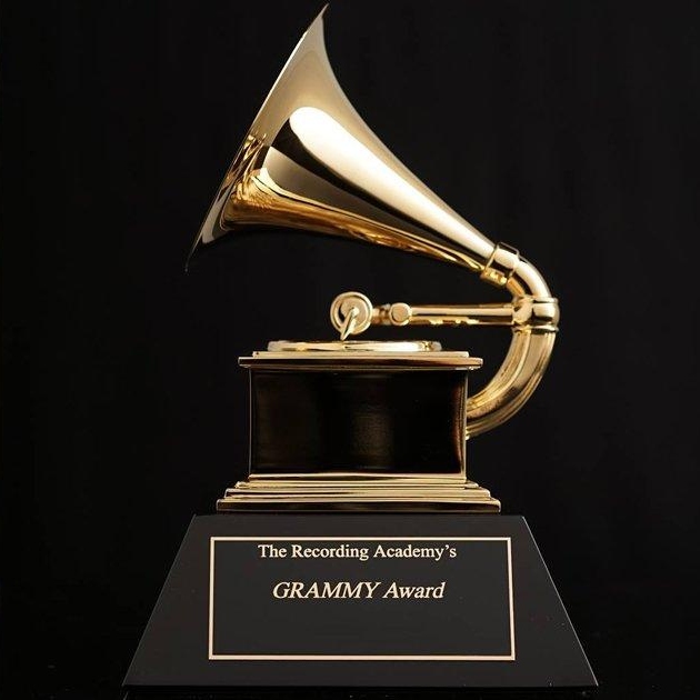 🚨 @kellyclarkson's 2024 GRAMMYs 'For Your Consideration':

🧪#chemistry:
Album of the Year
Best Pop Vocal Album

💔#mine:
Song of the Year
Record of the Year
Best Pop Solo Performance

🪕#ihatelove (ft. Steve Martin):
Best Pop Duo/Group Performance