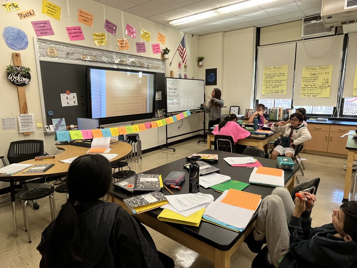 What do you notice? What do you wonder? Today, we used our own number line to investigate absolute value. Ss had such great things to share in our class discussion! @EWSDMath @WilletsRoadMS #makemathvisual