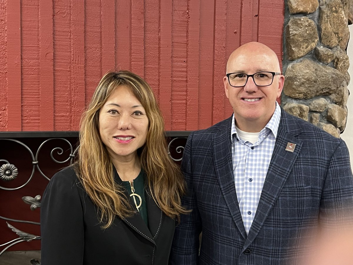 fionama's tweet photo. Toured @SierraCollege and talked about current and new student housing with President @WillyDuncan and Chancellor @sonyachristian Team. Met some students and did some Q&A with students at the “Pizza With The President” lunch meeting.  @CalCommColleges #housing #AffordableHousing #studentlife