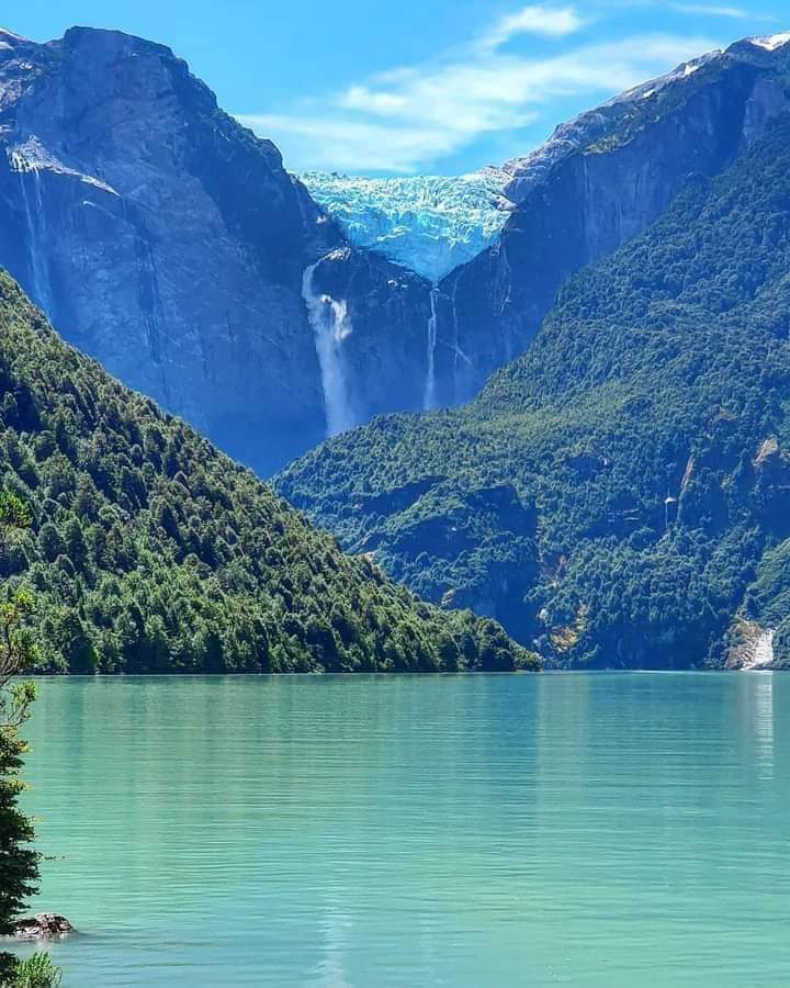 Ventisquero Colgante ...región de Aysen ... Chile