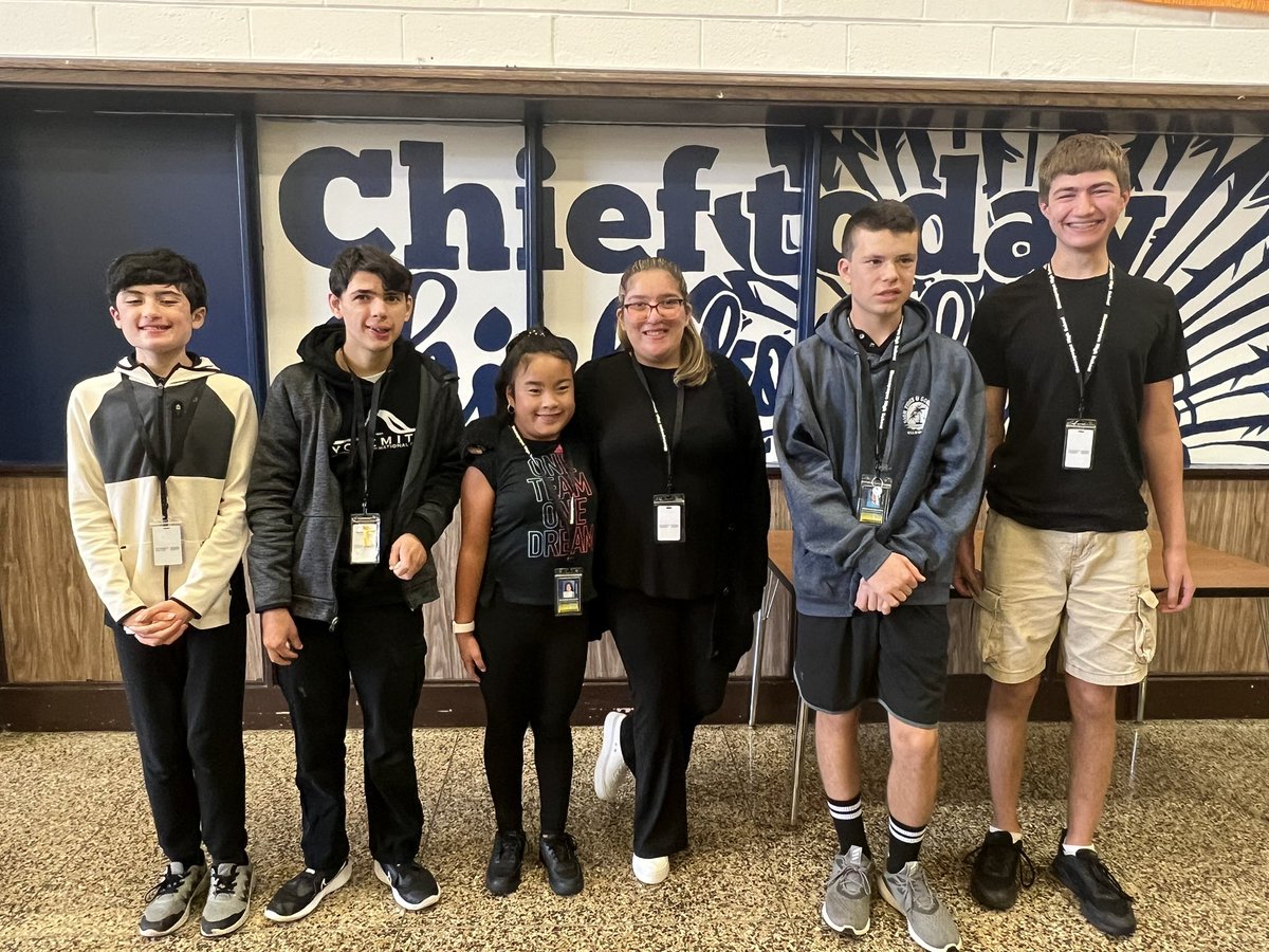 AmesChiefs's tweet photo. Day 2 of Spirit Week: Rock the color of your grade level lanyard. https://t.co/McapoGs6Uw