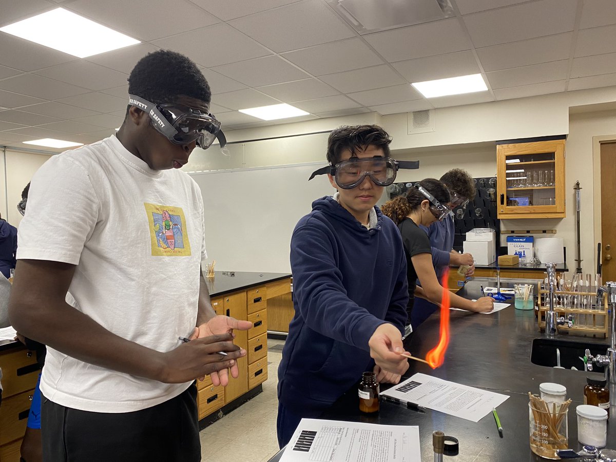 Ms Casto’s AP Chemistry students modeling, calculating, and investigating atoms <a href="/CastoSophia/">Sophia Casto</a> <a href="/Academics_HWPS/">Academics HWPS</a> <a href="/Alexa_ndra_G/">Dr. Alexandra Greenberg</a>