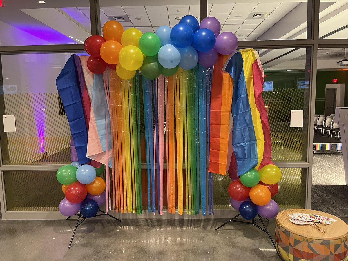 uhvmac's tweet photo. We’re all setup and ready to celebrate National Coming Out Day! We’ll be in University Commons from 8:30-11 pm! 🐾🌈

#UHVMAC #JAXNATION #UHVJagFam #UHV #NationalComingOutDay https://t.co/jAfDC8ggCU