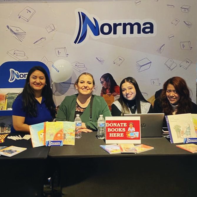 NormaEdiciones's tweet photo. 🤝Junto con Aprender y Crecer, la fundación de @PriceSmartCo , seguimos llevando la literatura a cada sector del país.🇨🇴

Durante esta semana se llevó a cabo #Juntosporlaeducacion2023 y recolectamos los fondos para que nuestro libros lleguen a un gran número colegios colombianos. https://t.co/iYHWxbX3BA