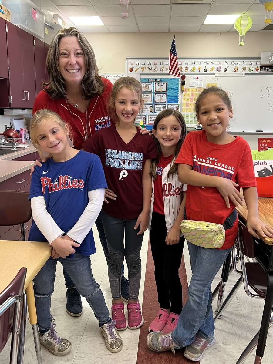 Lots of spirit <a href="/bethelspringsgv/">BSES</a> today. 😊 GO PHILS!!!