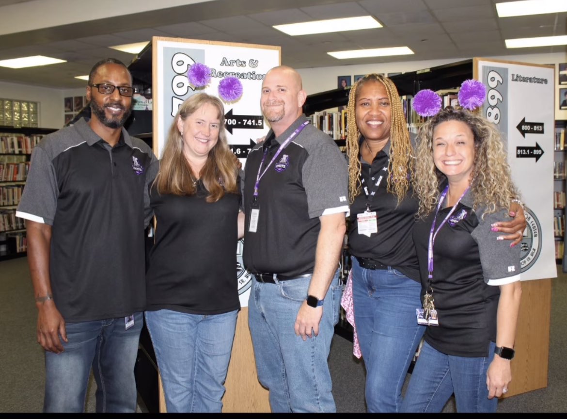 ⚡️We are Krop ⚡️#LoveOurTeam #Twinday #SpiritWeek @MDCPSNorth @MDCPS