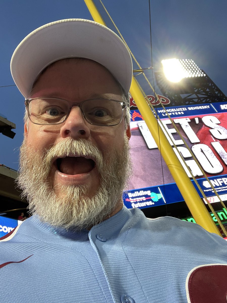 Papa_Markham's tweet photo. . @Phillies https://t.co/GzW5JvoOaL