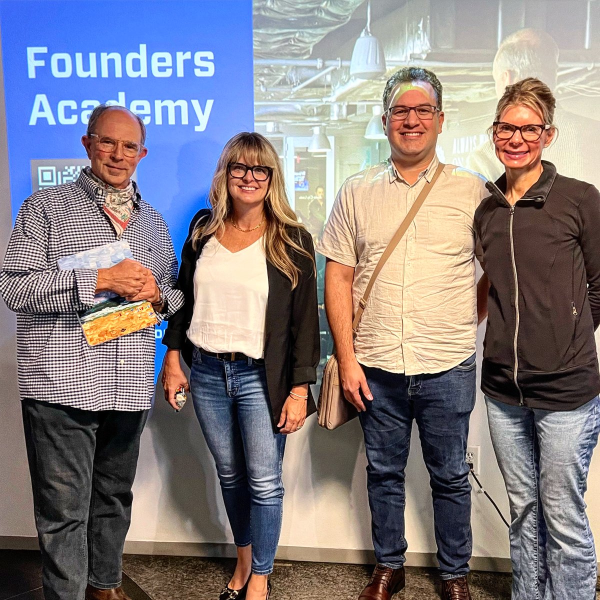 Day 2/3 - #FoundersAcademy <a href="/CapitalFactory/">Capital Factory ⚙️</a> w/ founder, <a href="/gordondaugherty/">Gordon Daugherty</a>. Covered: Biz Dev Secrets and Strategic Partnerships, Setting the Stage for Future Acquisition Exit, and Founder &amp; Early Employee Compensation. My head is still spinning.