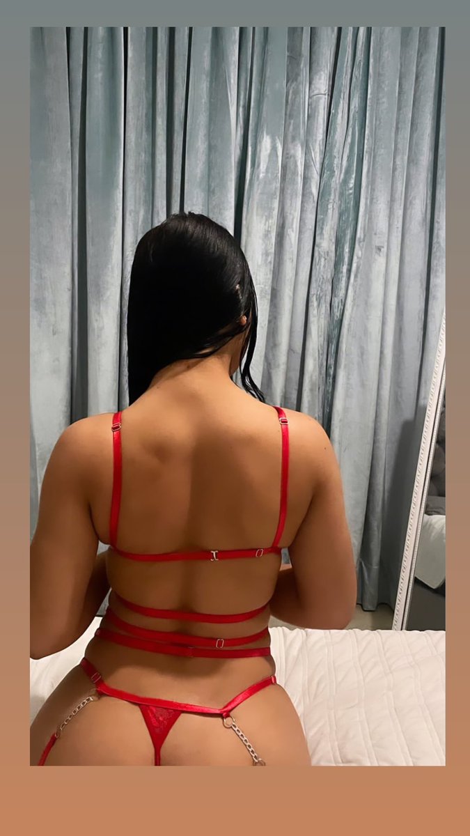 lop47226's tweet photo. Me la quitas 🤤💦
#feetfinder #Latina #latinafeet #onlyfans #prety https://t.co/dfpmzQ7AbH