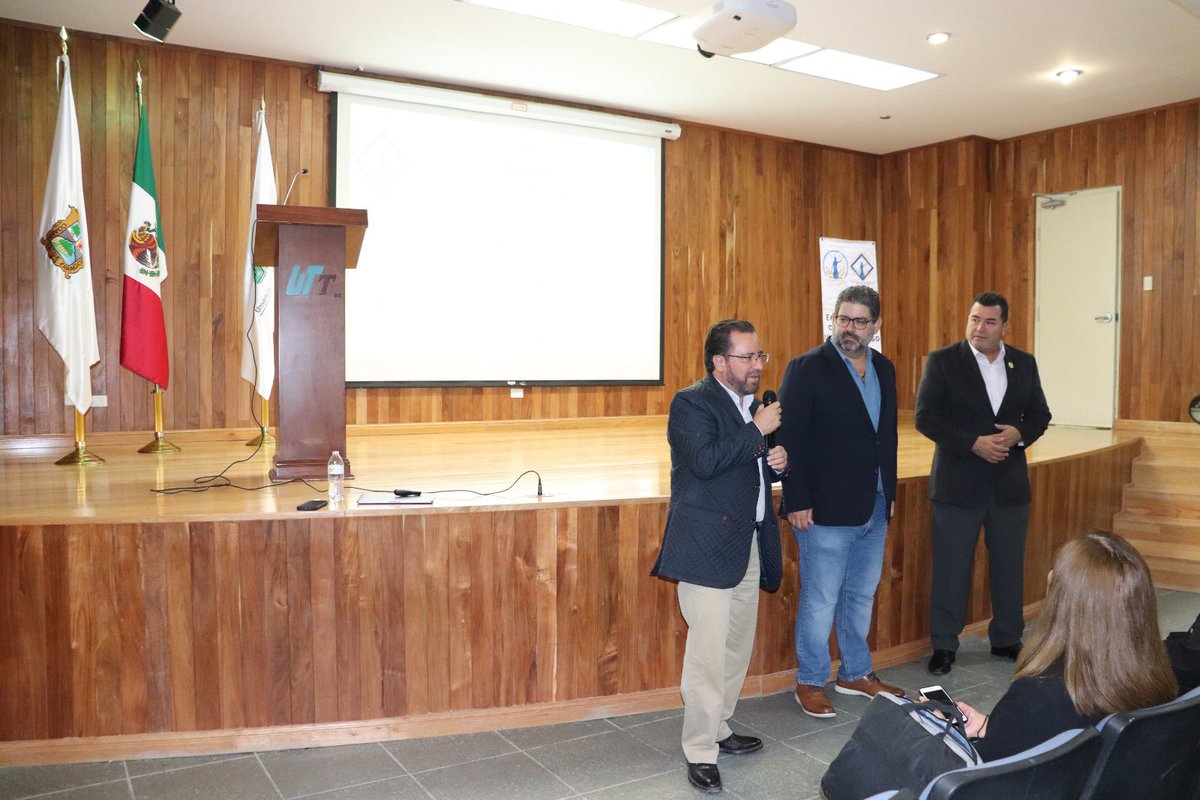 jesusflom's tweet photo. Agradezco la anfitriona y el
apoyo del Rector Carlos Centeno y de @oscarleon5 en estas jornadas de trabajo. https://t.co/TCBLKnaLPm