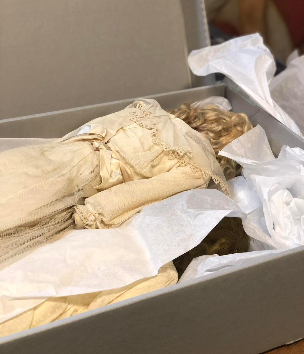 Don't think the beauty sleep is working? The #creepydolls think they look better than YOU will in 100 years!

“Storing dolls face down is best... Stationary eyes can be vulnerable to gravity in storage and may become detached if stored face-up.' 
- Melissa Amundsen, @PreserveArt