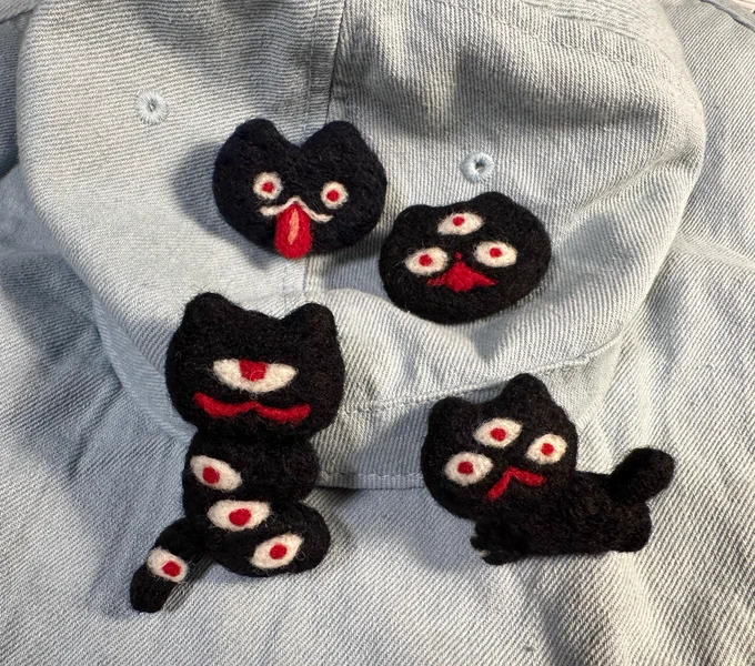 Very spooky pins 