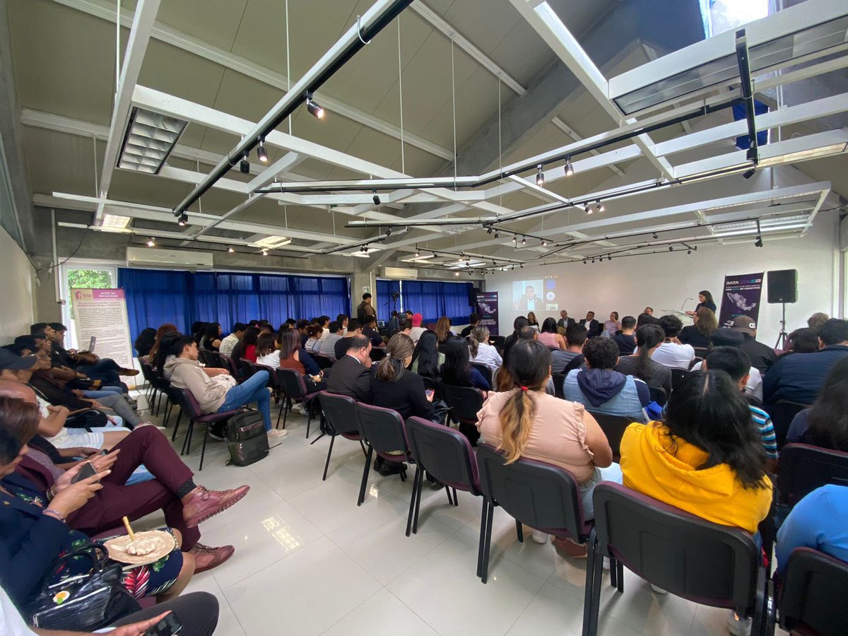 Ydlan's tweet photo. En el conversatorio celebrado por el @VERIVAI como parte del #Datacon2023 del @INAImexico, coinciden en que instituciones deben transitar hacia la generación de información en datos abiertos como producto de un diálogo Abierto con la sociedad que permita resolver sus demandas 1/2 https://t.co/beHb3ZITll