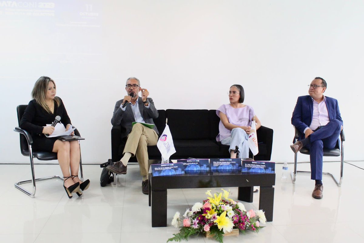 Ydlan's tweet photo. En el conversatorio celebrado por el @VERIVAI como parte del #Datacon2023 del @INAImexico, coinciden en que instituciones deben transitar hacia la generación de información en datos abiertos como producto de un diálogo Abierto con la sociedad que permita resolver sus demandas 1/2 https://t.co/beHb3ZITll