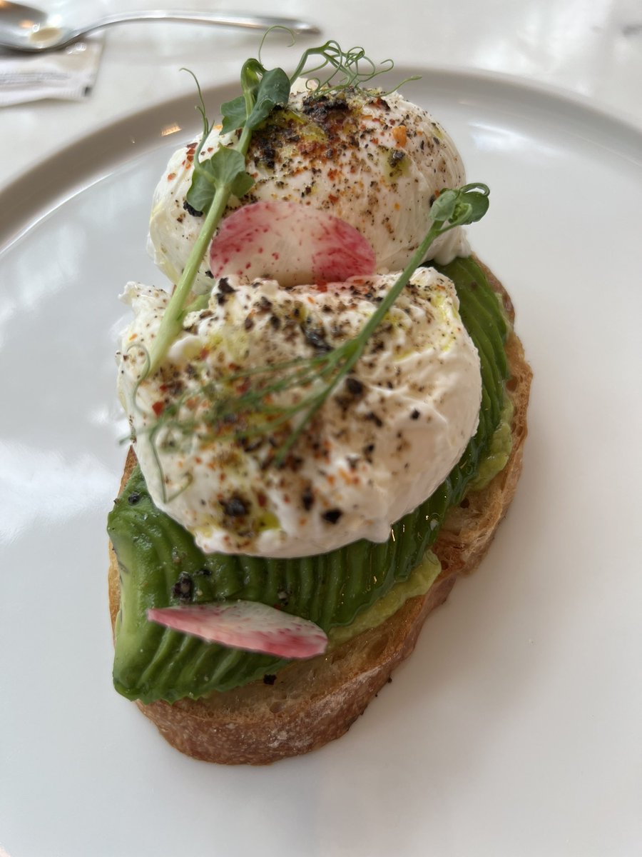 Literally had the BEST avocado toast I’ve ever experienced! @WaldorfAstoria #Cancun