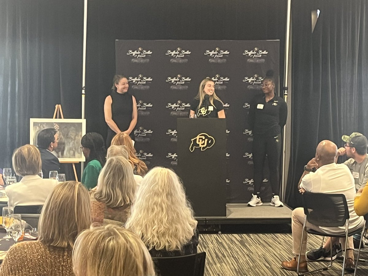 CUBuffaloBelles's tweet photo. What a wonderful Week 7 Luncheon it was! Huge thank you to @CoachLMaloneCU , @averymcmullen @JadaAGreen__ , @Hankk_22  @7asavage @CoachBartolone @DarianLH3 @brent_depaepe @paulmorisette and all of our Belles! #GoBuffs #BeatStanford https://t.co/3Kehr5regl