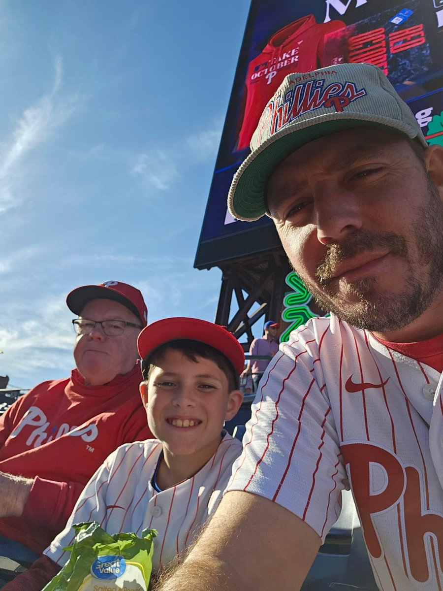 Lauren Hopkins tweet media