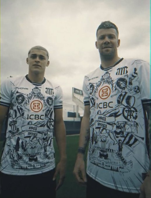 Vegettismo9's tweet photo. Les hicieron una camiseta del UPD JAJAJSJASJAJAJAJAJAJAJAJAJAJAJSAJSAJS https://t.co/fZQzWawkMo