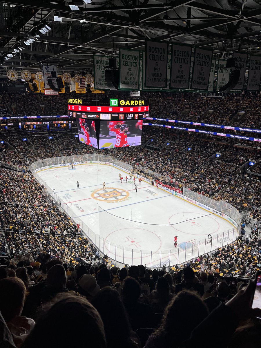 Erstes NHL-Tor von Ausnahmetalent Connor #Bedard 🏒 #MalwasanderesalsFußball #Workandtravel ⁦<a href="/SID_Sportnews/">SID</a>⁩