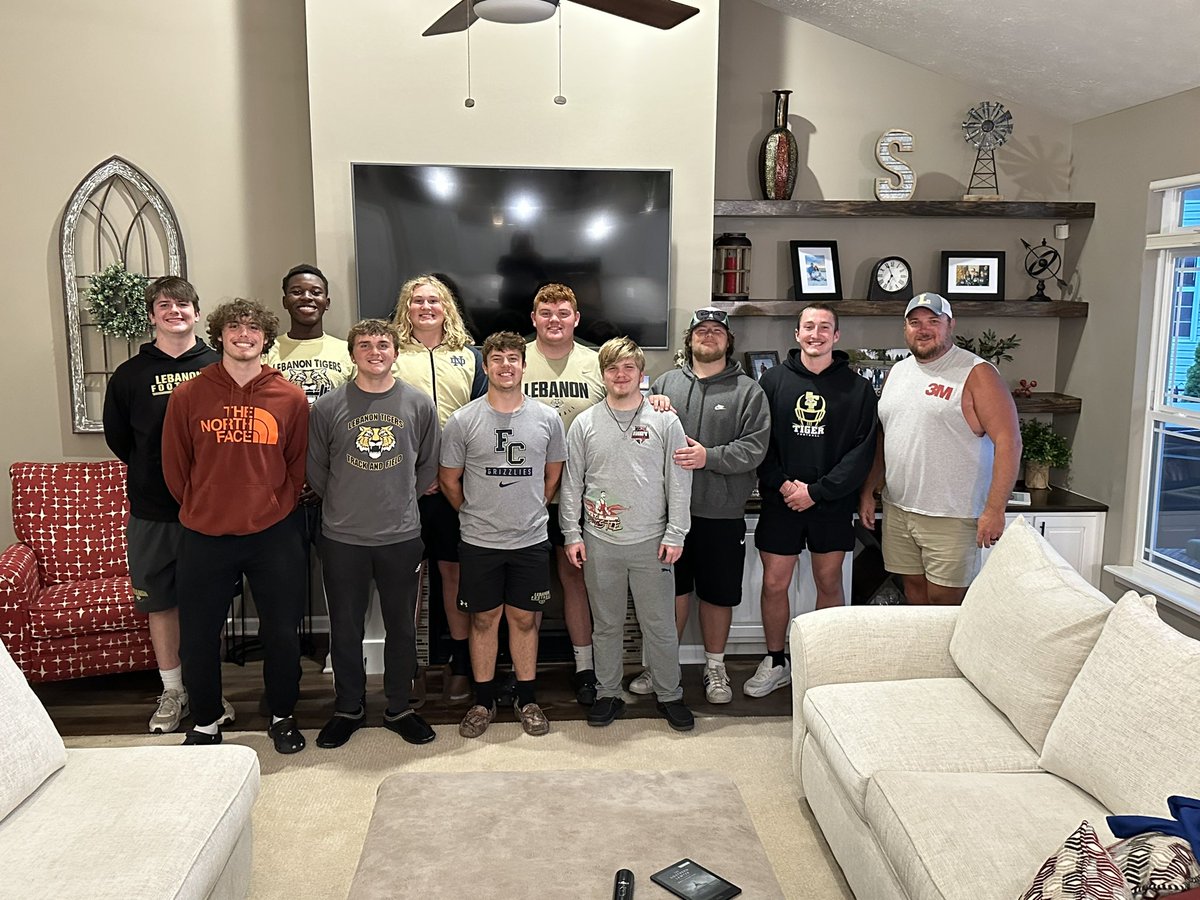 Jim (@stambaugh2127) on Twitter photo 2023 lineman dinner, Go Tigers!! 2023 lineman dinner, Go Tigers!!