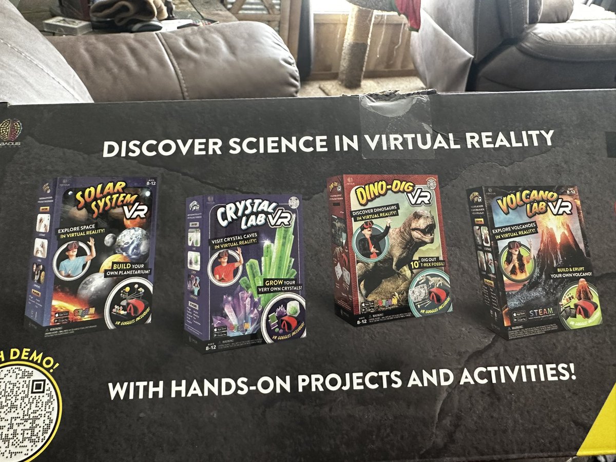 kickbackphotos's tweet photo. Was fun exploring these activities! #abacusbrands #sciencekits #virtualreality #educationaltoys #toyoftheyear #dinosaurs #crystals #volcano #solarsystem #Tryazon https://t.co/NlVtoflVoA