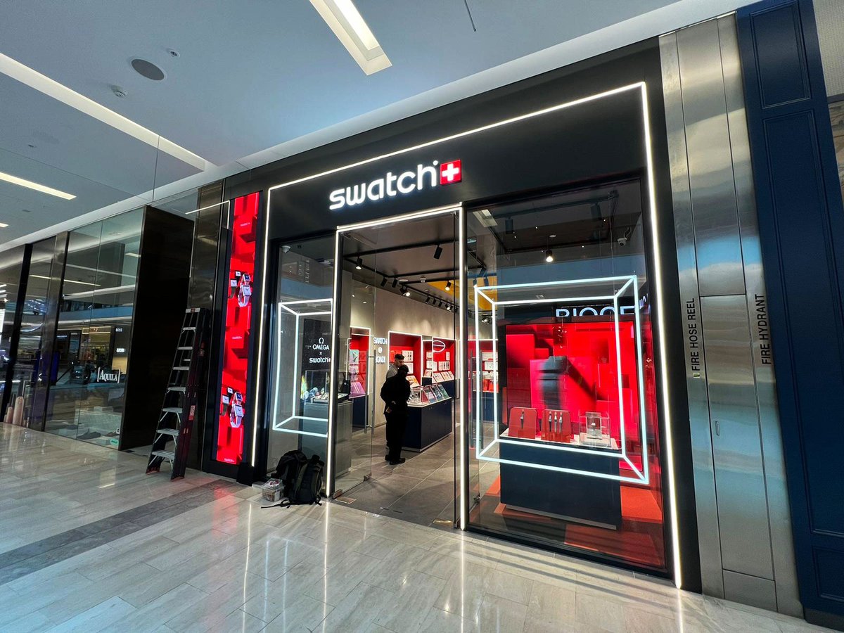 TinnoxAustralia's tweet image. Swatch Sydney is now the proud owner of some fantastic new LED displays, supplied and installed by Tinnox. We're absolutely loving the animations!👍

#ledsignage #digitalsignage #ledadvertising #shopdesign #ledvideowall