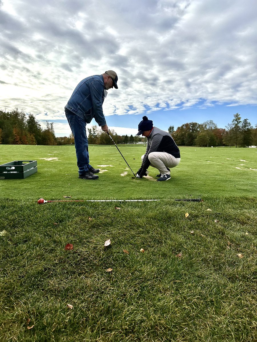 JoinTheTurn's tweet photo. It was an honor getting to treat 24 veterans to a fun day at Sandridge Golf Club today. A big thank you to our friends at Covia for putting this event on every year. #weloveourveterans #changingcourseimprovinglife #adaptivegolfers https://t.co/1JSzIOYvjl