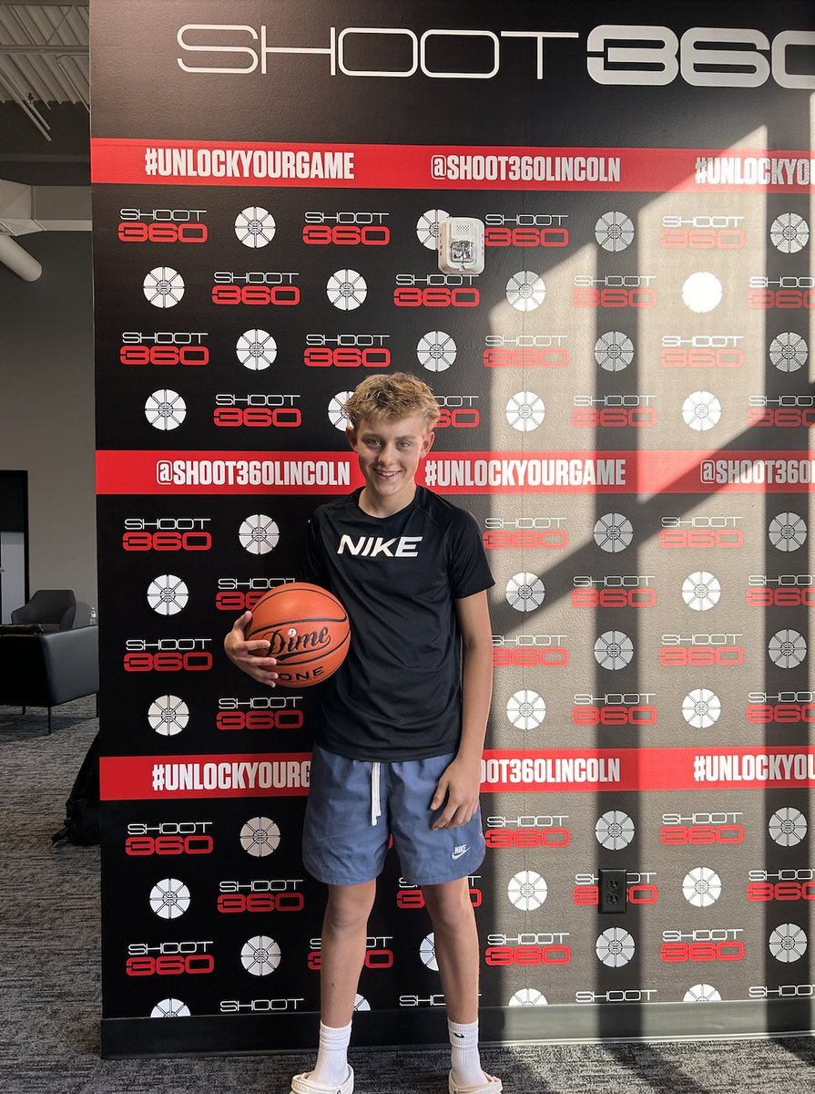 Shoot360Lincoln's tweet photo. 🏀FIRST MEMBER ALERT🏀
Who else wants to #UnlockYourGame at #Shoot360Lincoln !?
Schedule your Official Recruiting Visit TODAY
https://t.co/J2LLwsHHtv https://t.co/cr69wgQtIa