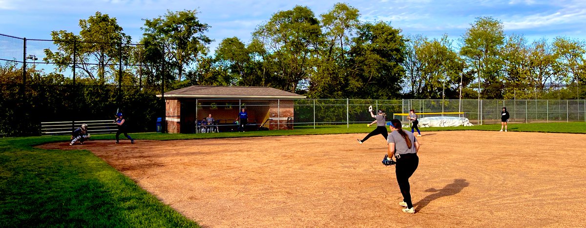Seniors <a href="/MowenBecca/">Becca mowen</a> <a href="/DelaneyKemper/">delaney</a> and <a href="/cassidy_king13/">Cassidy King</a> led Team Gray to a 5-3 victory in Game 2. 
Decisive Game 3 of the FallBall World Series on Friday  🏆🥎🏆 #LetsGoSaints