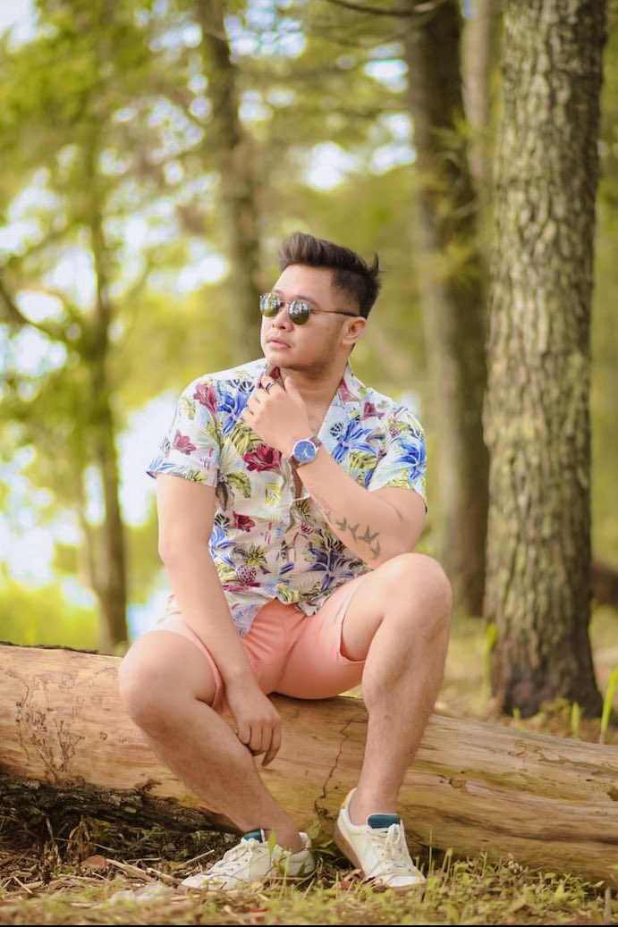 ArjunaTangkas's tweet photo. Selain Papa Bear kuat menjalani hidup Papa Bear juga kuat diranjang ehhh 😎 https://t.co/gZOGCO0nQY