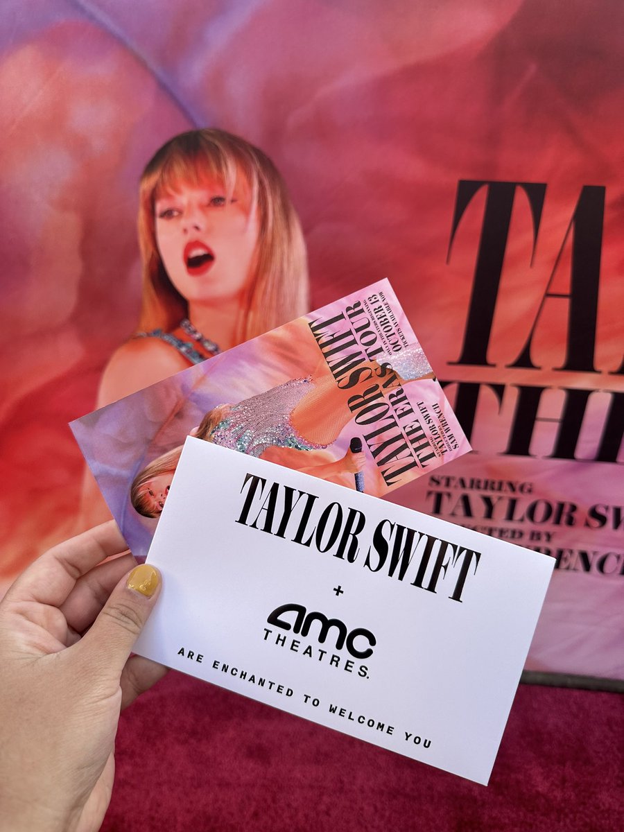 steph 🪩 went to the eras tour movie premiere!! tweet media