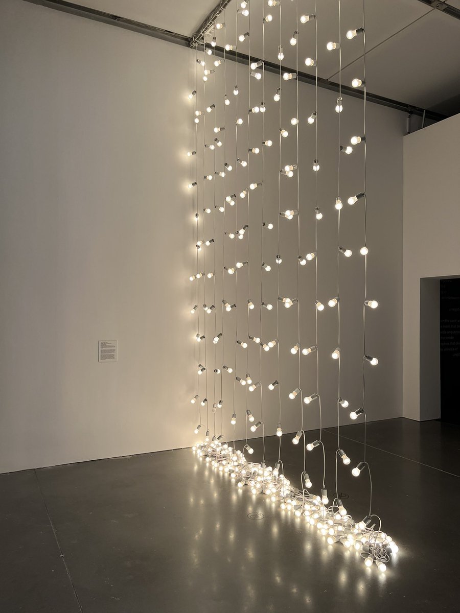 VisualStudiesNU's tweet image. What a great day to visit @ICAinBOSTON with ARTH2211 contemporary art students! @northeastern @NU_CAMD