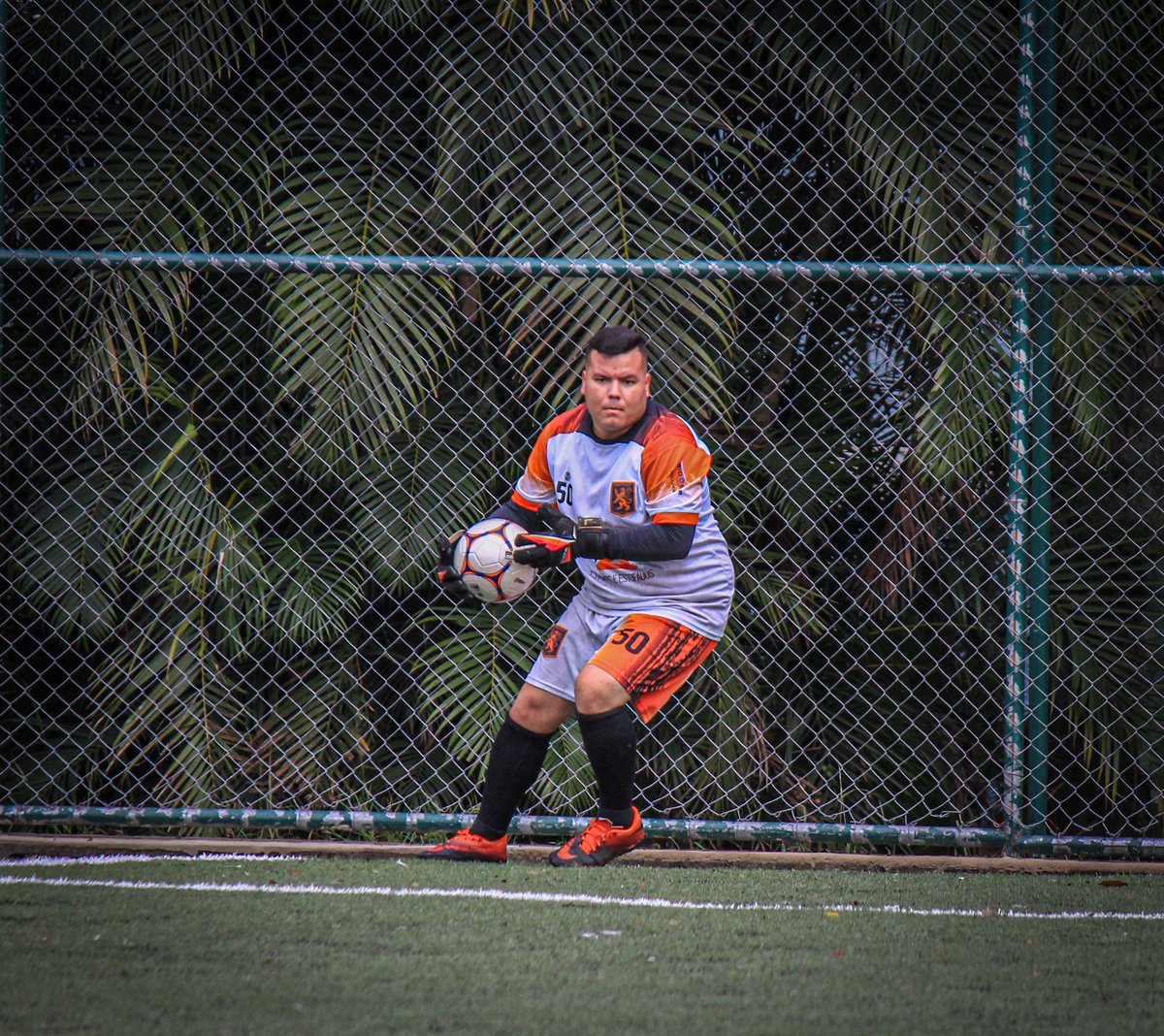 JooSilvaa12's tweet photo. Evoluindo e chegando cada vez mais longe ⚽️⚫️🟠 https://t.co/uV8kwCrtqe
