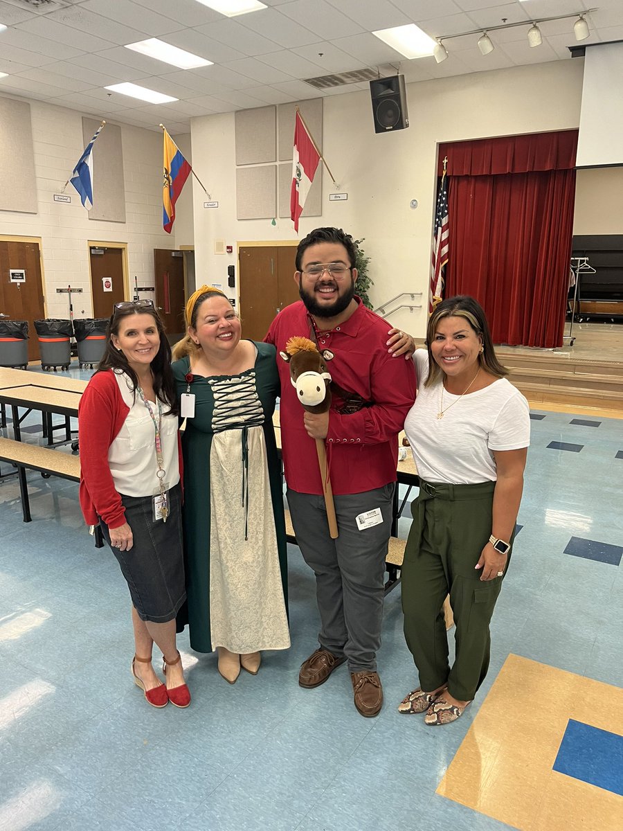 SPbcsd's tweet photo. @NorthGradeEl Celebrating Hispanic Heritage with a presentation from @0316_ally and her talented son “Don Quijote de La Mancha”  @JGomezELLs @PBC_MPatterson @ValerieHaines @PBCSDEspanol @pbcsd https://t.co/DwX3t5GQsU