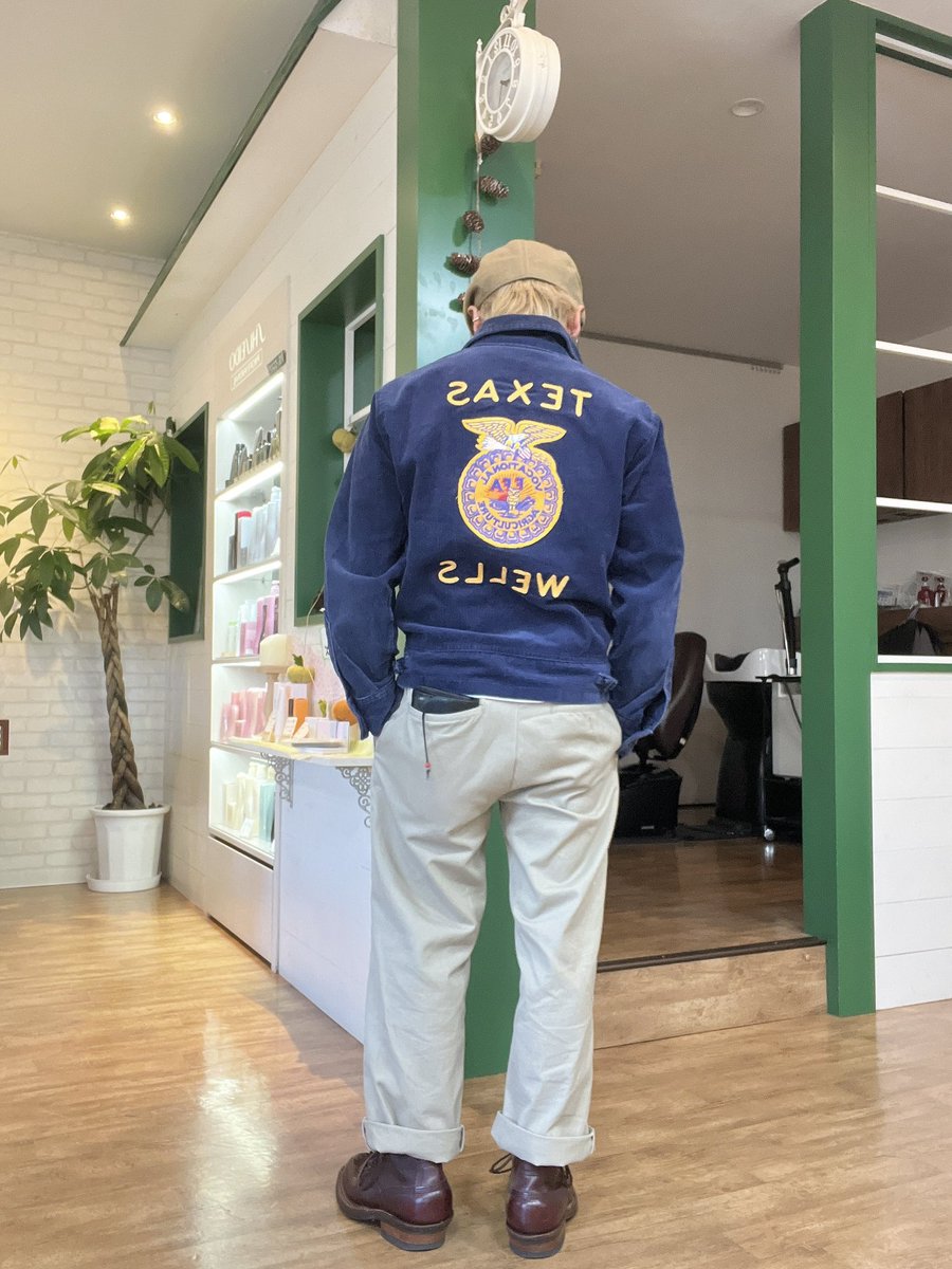 hayate3710's tweet photo. FFAジャケットコーデ✨
着たい物が多いわ
服多すぎて悩む。。。
でもそれも楽しい🤤
cap #freewheelers #フリーホイーラーズ
jacket #ffajacket #FFAジャケット
pants #dickies #ディッキーズ
boots #whites #ホワイツ
silver #larrysmith #ラリースミス
#アメカジ https://t.co/z469fJBpGb