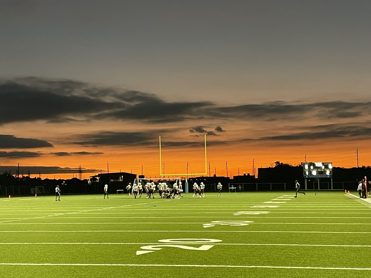 CHighFB's tweet photo. Not a bad backdrop right here!! #Click2Pins @KPRC2Frank https://t.co/VW2FSZmLUh