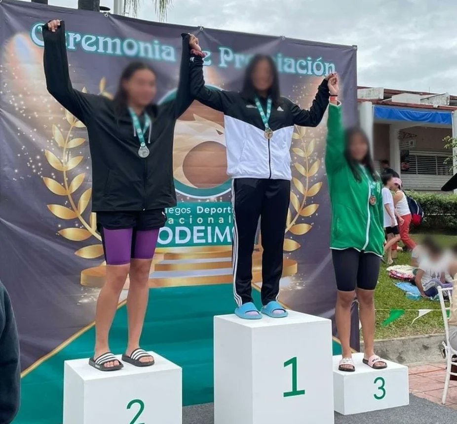 IMSSVERSUR1's tweet photo. 🟢#ODEIMSS 2023. #IMSSVeracruzSur hasta el momento suma 5 medallas de oro🥇, 2 de plata 🥈y 1 de bronce🥉en las disciplinas de volibol 🏐, natación 🏊‍♂️🏊 y Taekwondo 🥋. Las competencias continúan en Oaxtepec, Morelos.
¡Vamos chicas y chicos! https://t.co/L8WvNXcrsN