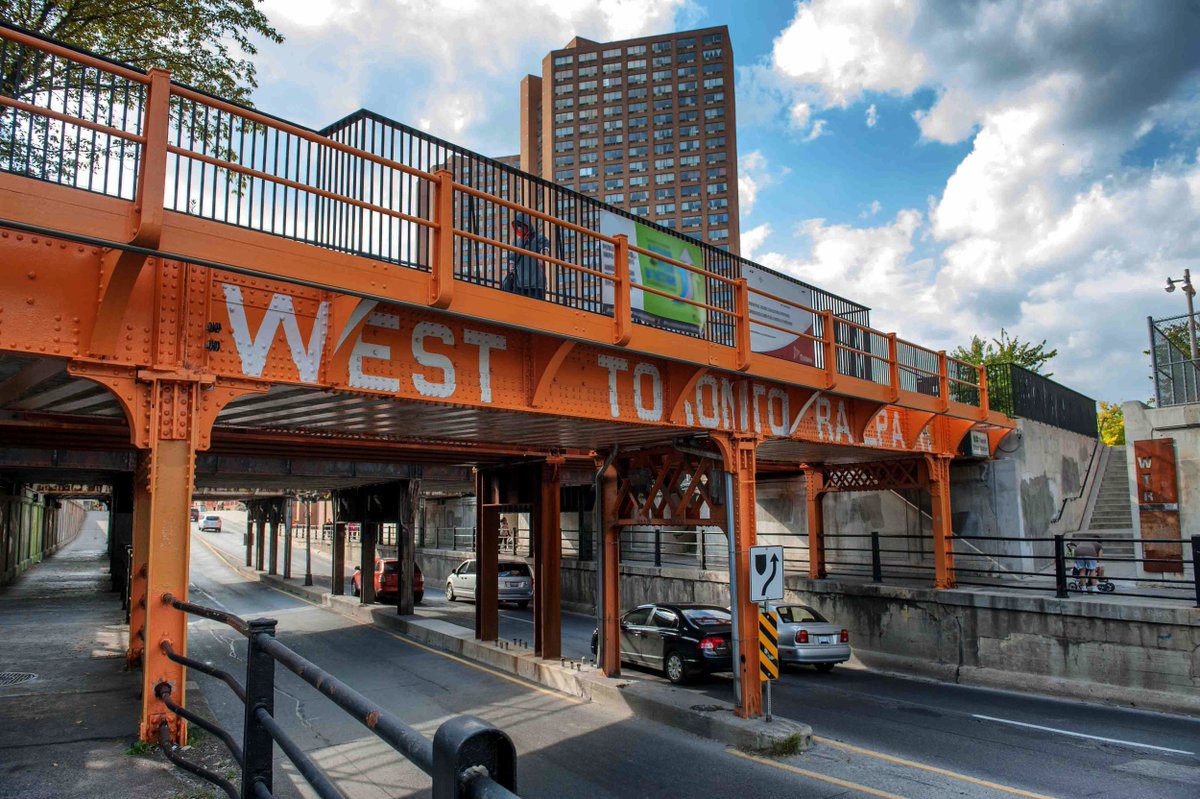BisonBridge's tweet photo. Did you know? Repurposing infrastructure is a global trend transforming communities!

1: Little Island | NY
2: Purple People Bridge | KY
3: West Toronto Railpath | West Toronto, Canada

#bisonbridge #bisonbridgefoundation #repurposedinfrastructure #visitquadcities https://t.co/qeUUCnGGCx