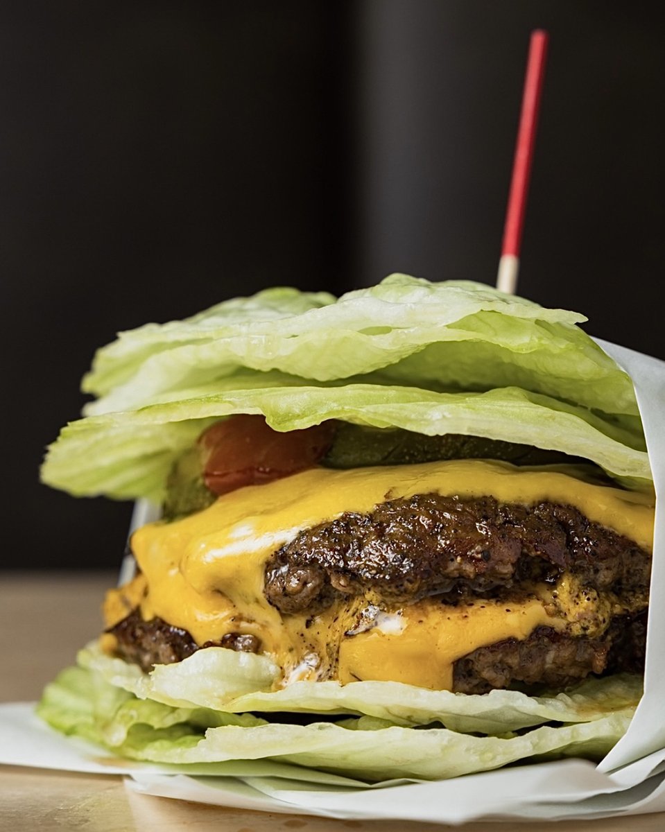 Bun or no bun, the one beef that fits the bill is 💯% grass-fed Wagyu. #HiHoCheeseburger