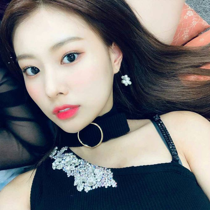 #HyeWon #혜원 [<a href="/hyemu_official/">Team Hyemdan</a>]