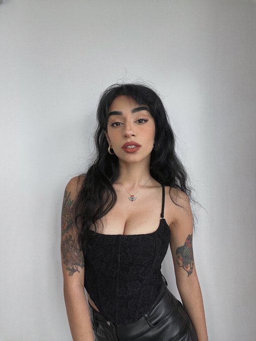 not to be dramatic but https://t.co/GYo1pioJgZ<a href="/tag/twitchconeu"class="tags"><span>#twitchconeu</span></a>