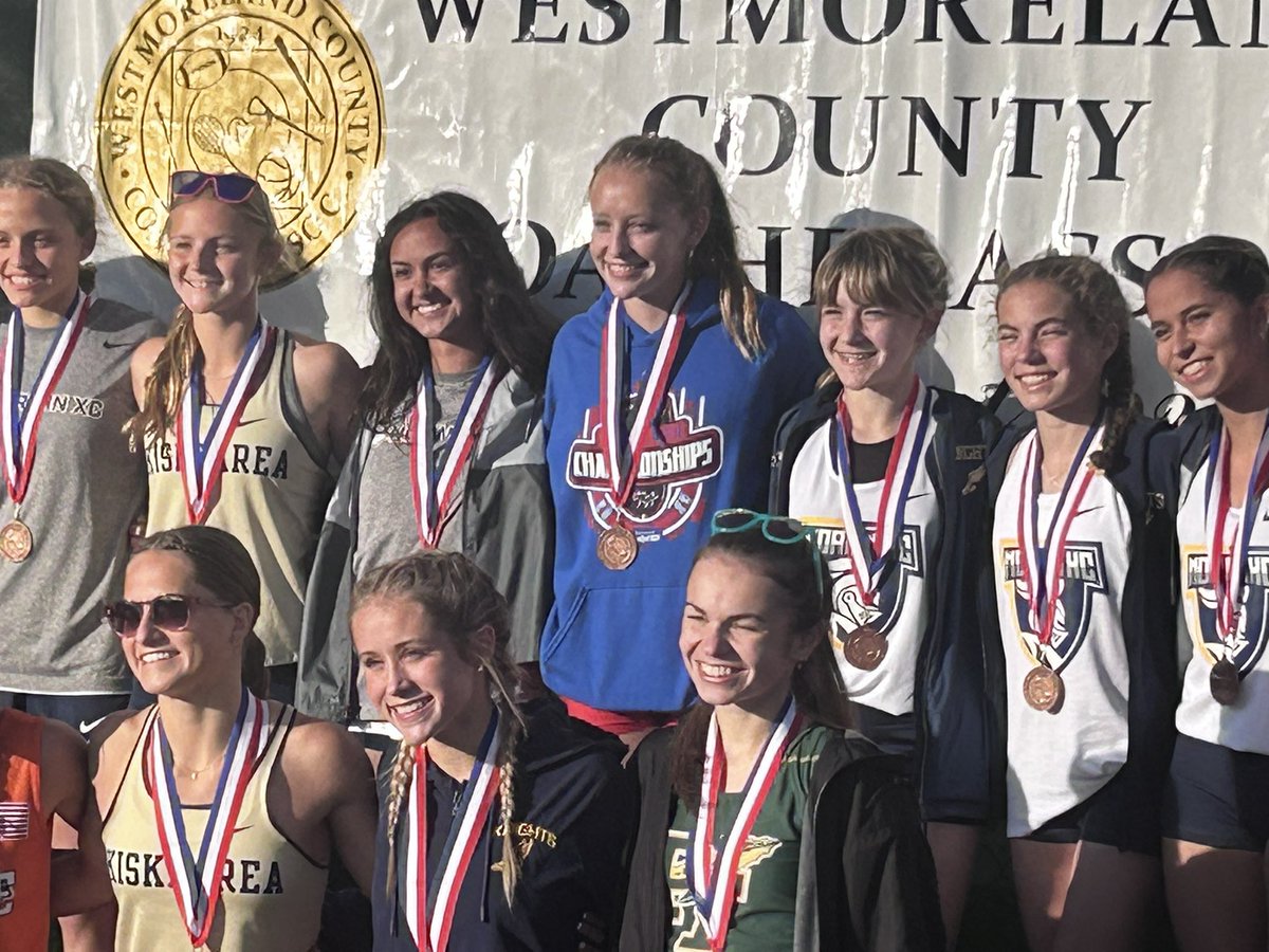 10th place in the County Meet…proud of this girl! <a href="/lexi_ohler/">Lexi Ohler</a> is heating up as the season winds down.
<a href="/SHSAthletics4U/">SHS Athletics</a>