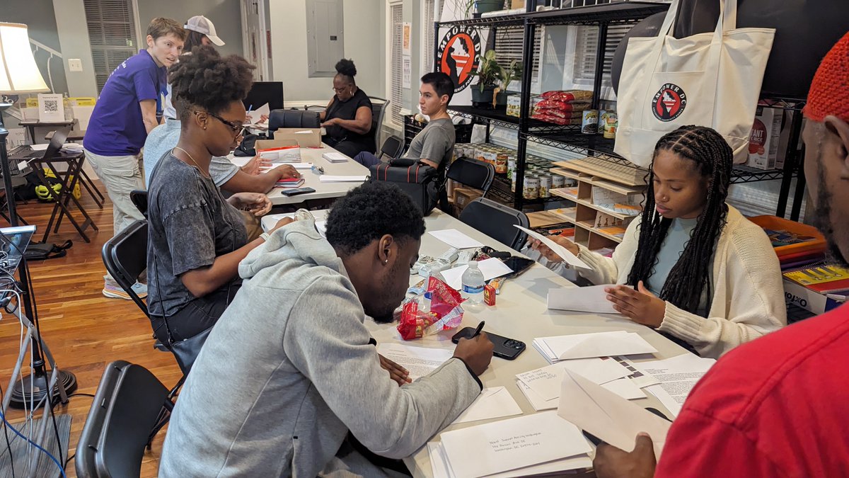 EmpowerDC's tweet photo. Thank you all for coming out to our letter writing night to demand the closure of toxic chemical facility, NEP, that operates in the historically Black neighborhood of #IvyCity. Thank you for joining the fight to protect our right to a healthy community. #ShutDownNEP @Namati_US https://t.co/7gnmCyiy4a