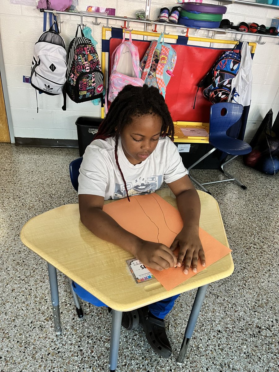 AstrosAAF's tweet image. Thanks for all the #spookyscience @MysterySci ! #spookyseason #specialeducation #teamAAF @AlantonAstros @SeeDotWilson