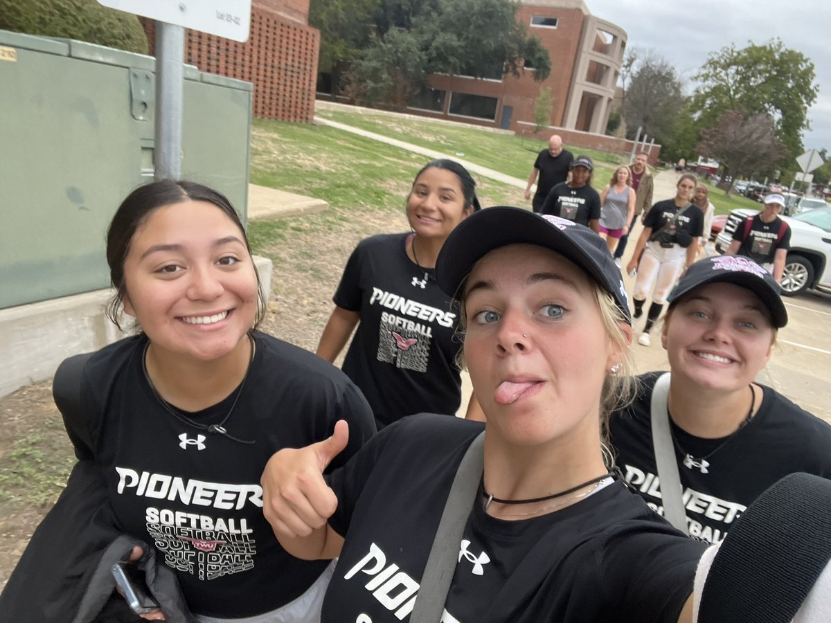 5k flicks📸  Having some fun together at the 5k run/walk!