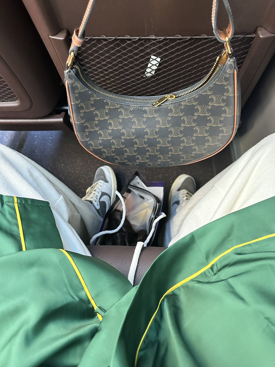 aoomkap tweet picture