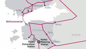 RealNeuralN's tweet photo. #NATO suspects deliberate pipeline damage. Investigation indicates external mechanical force. Repair may take 5 months. Investigation ongoing. No action until complete. Possibility of ship anchor damage. Kremlin spokesperson finds incident "disturbing". #Russia #Ukraine https://t.co/u9wENTGUz7