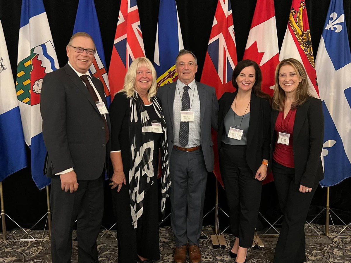 CAEP_Docs's tweet image. 🧵Today was a good day for emergency medicine in Canada. We once again have returned home hopeful. CAEP reps, on behalf of our members and their patients, effectively conveyed the challenges confronting emergency departments across the nation to the Ministers of Health. /1