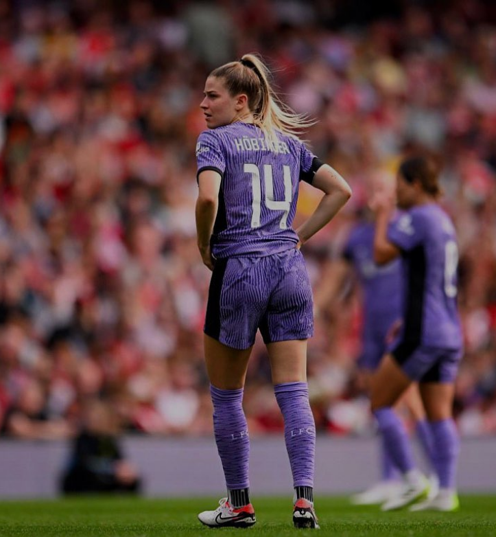 BrightsideM's tweet photo. Marie Höbinger 🇦🇹⚽️- [CM, CAM, RM]

#BarclaysWSL #LiverpoolFC #Women #Hobinger #BrightsideGirls https://t.co/YvVsBpcRpq